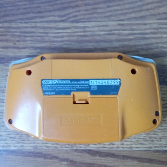Gameboy advance orange console - Picture 3 of 3